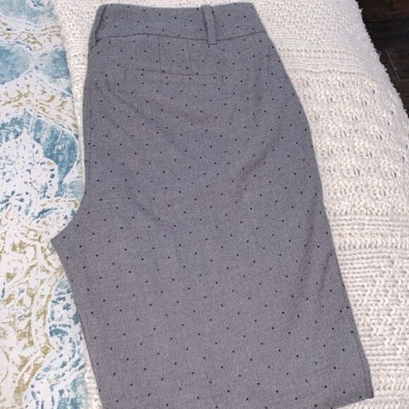 Chicos fabulously slimming straight ankle grey pants size 4 new with tags - Picture 7 of 7